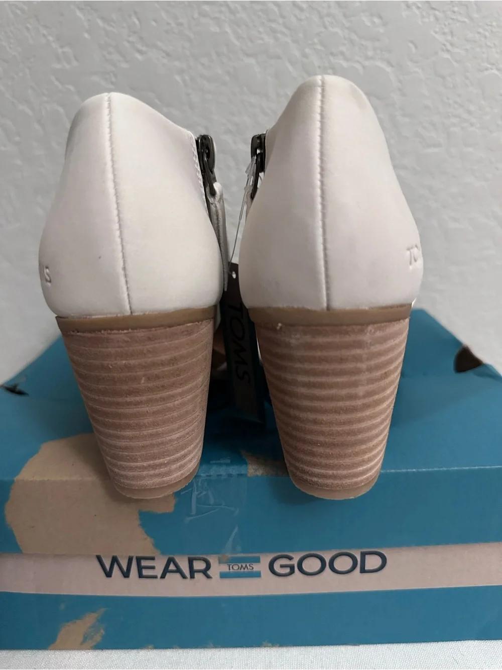 Toms Milan Shoes Closed Toe Heel Natural Geo Basket Size 5.5